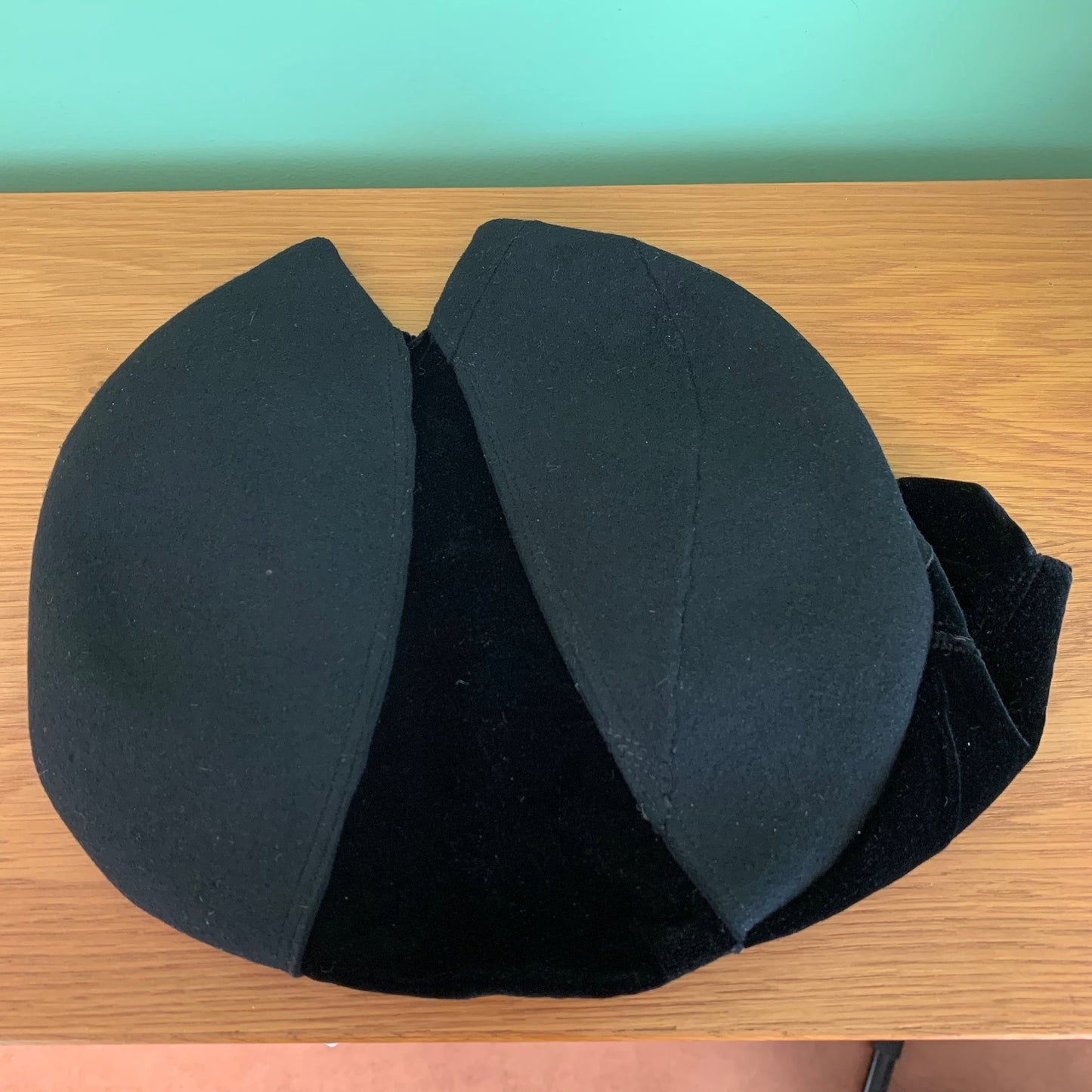 1940s Avant-garde Felt Beret