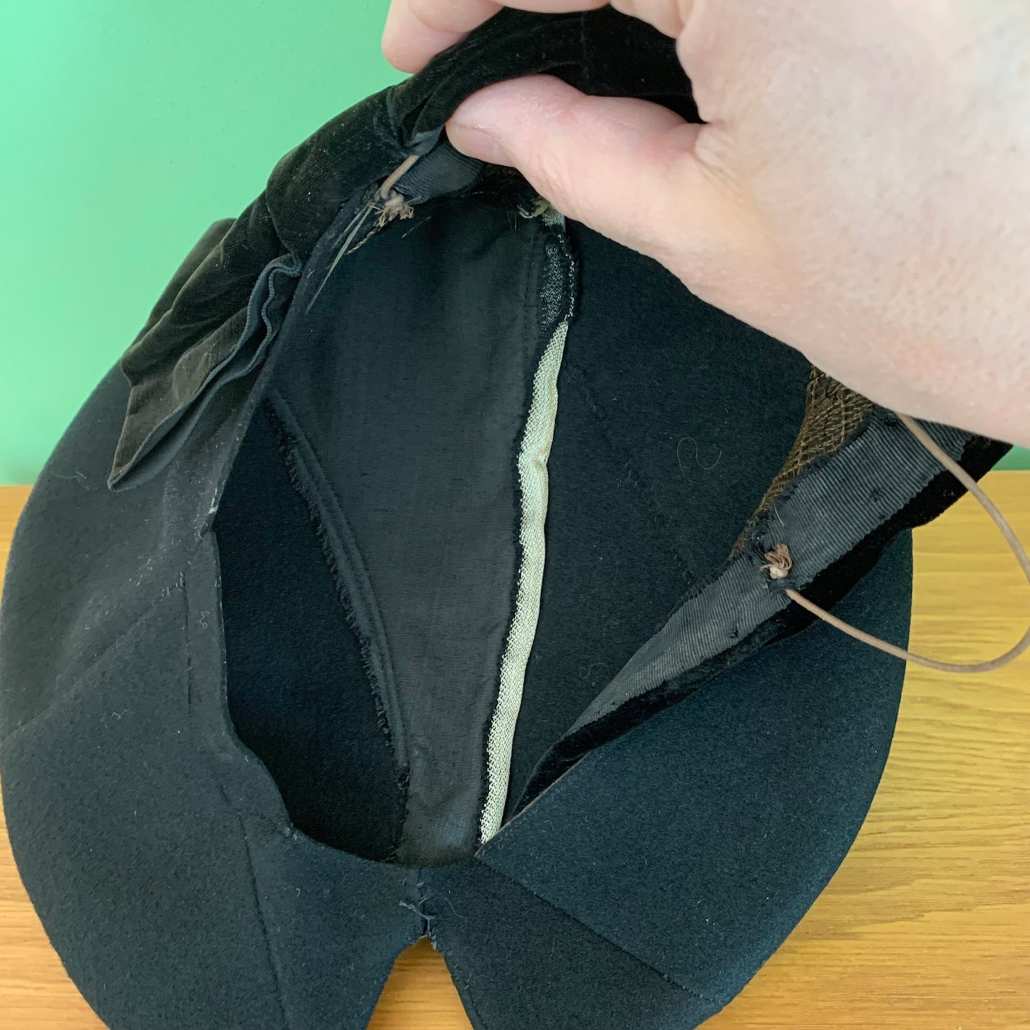1940s Avant-garde Felt Beret