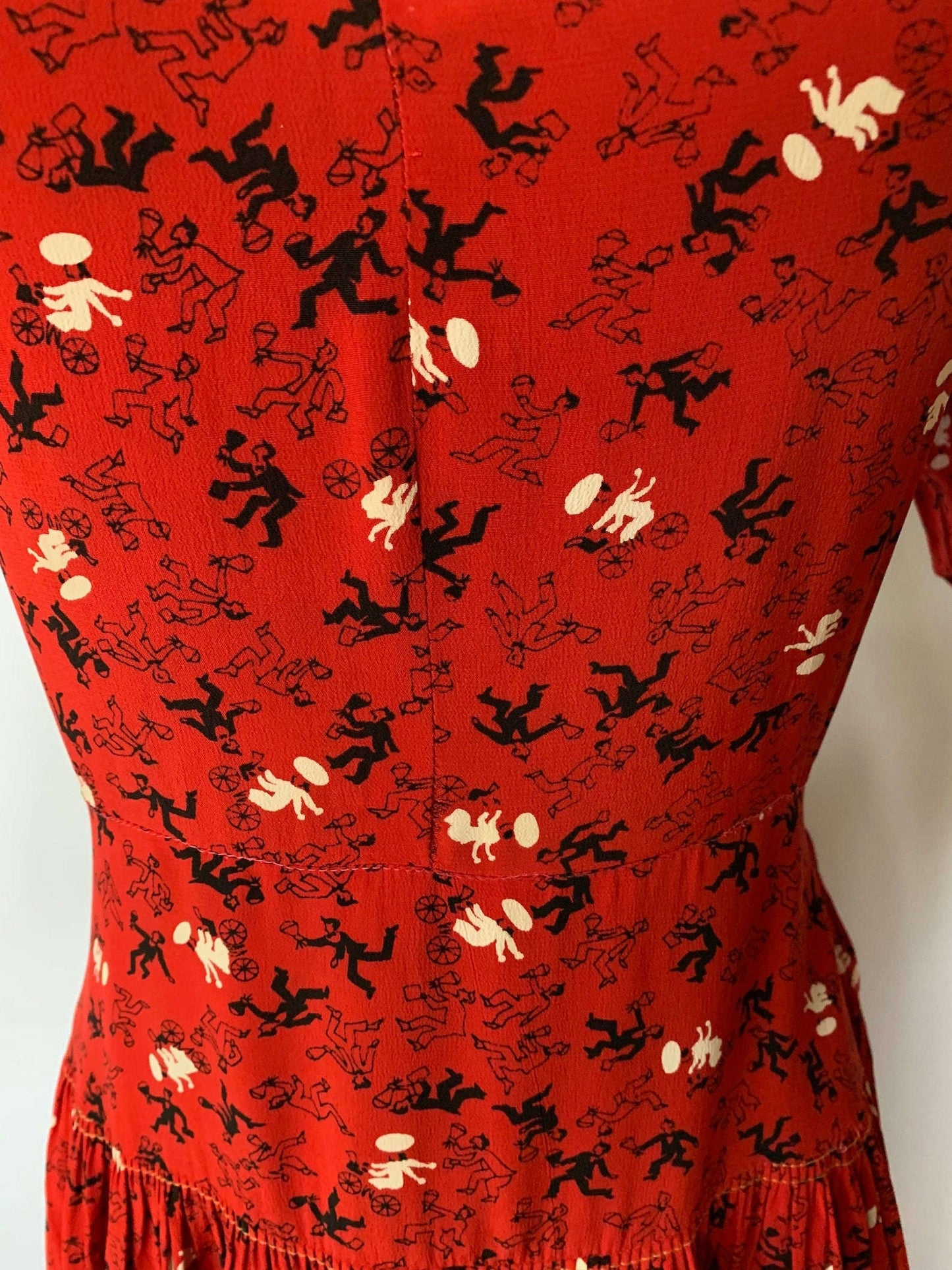 S | 1940s Bouquets and Bicycles 1940s Novelty Print Dress Lily Scarlet