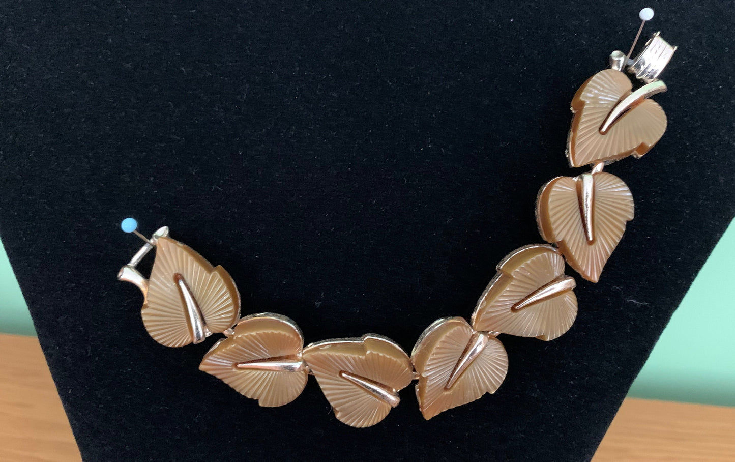 1950s/60s Leru Thermoset Necklace and Bracelet Set
