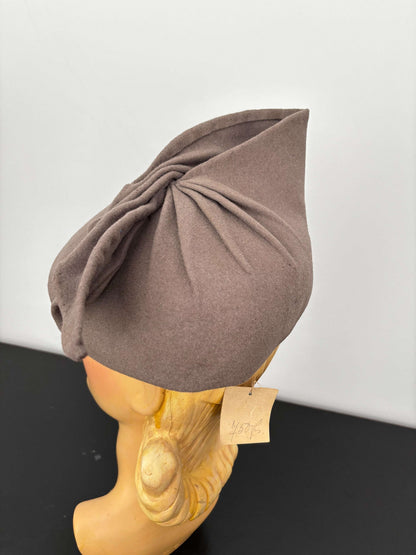 1940s Taupe Felt Sculpted Hat Deadstock