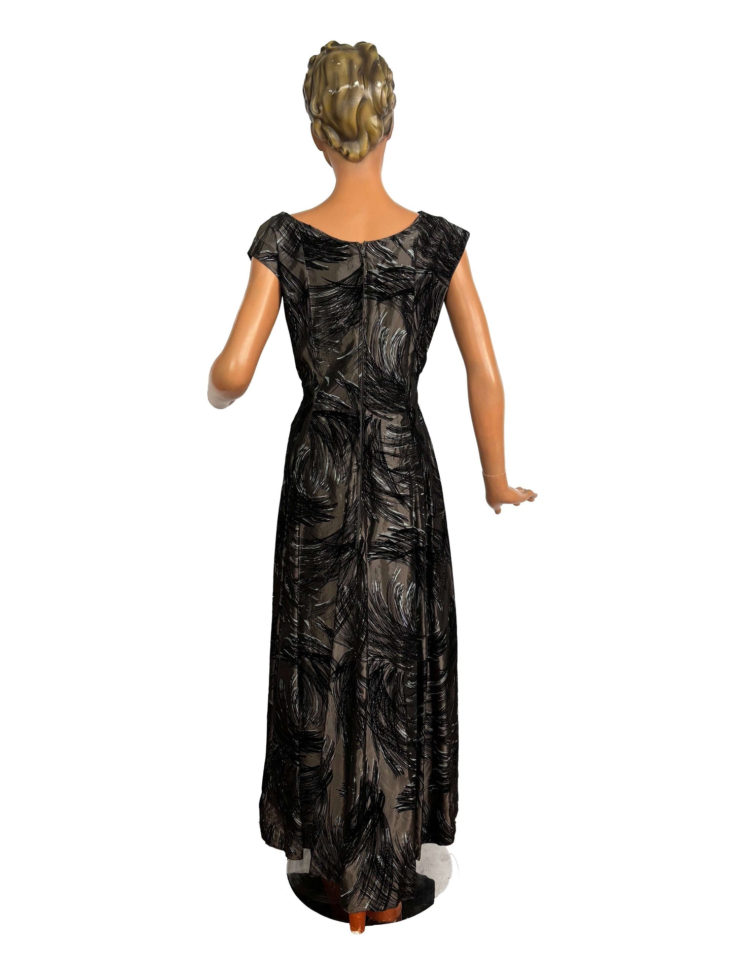 M | 1950s Grey Taffeta Evening Dress with Flock Print
