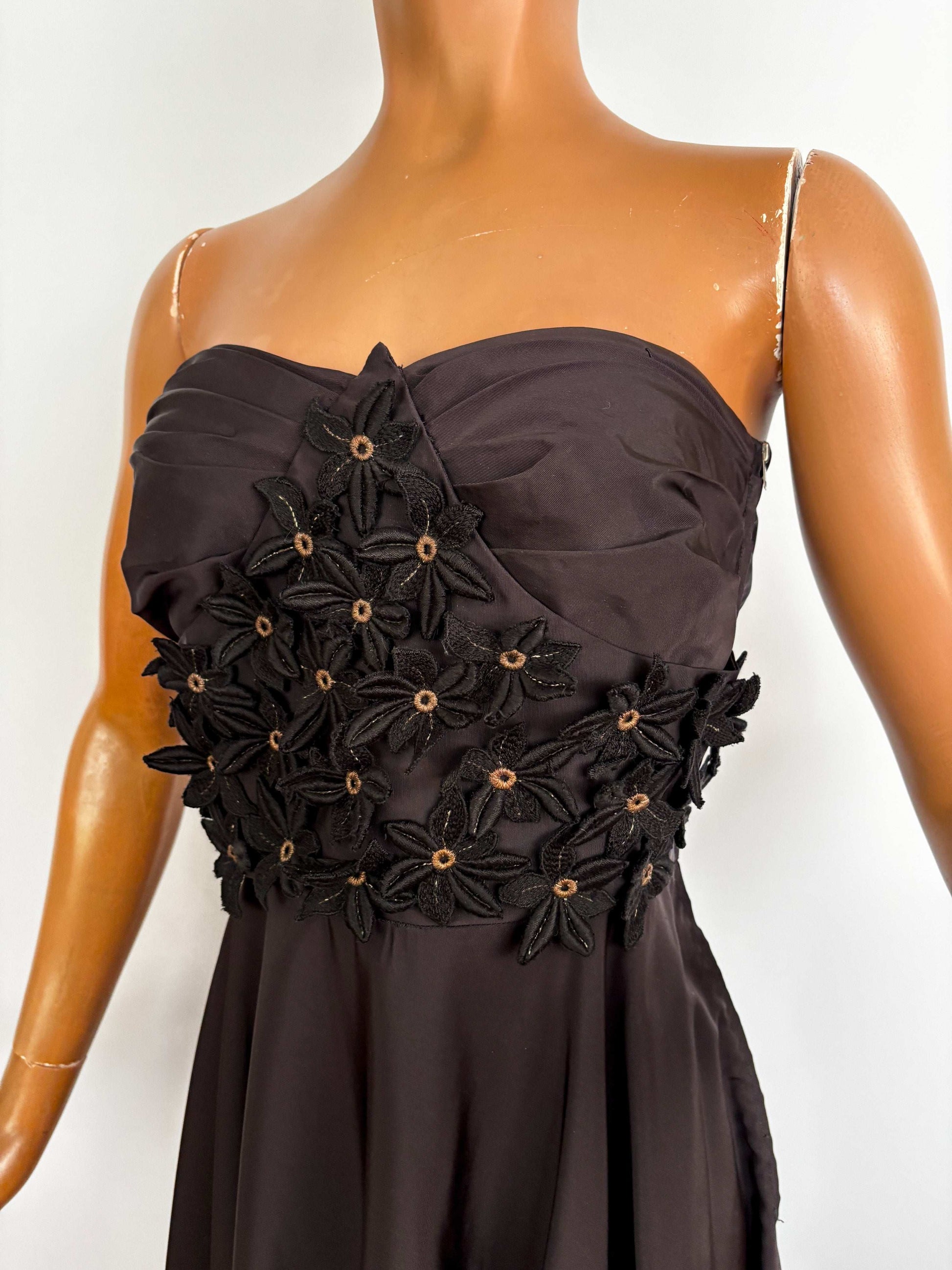 S | 1950s Black Taffeta Strapless Cocktail Dress with Appliqué Flowers