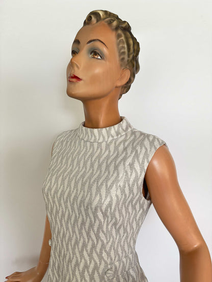M | 1960s Leslie Fay Silver Lurex Knit Dress