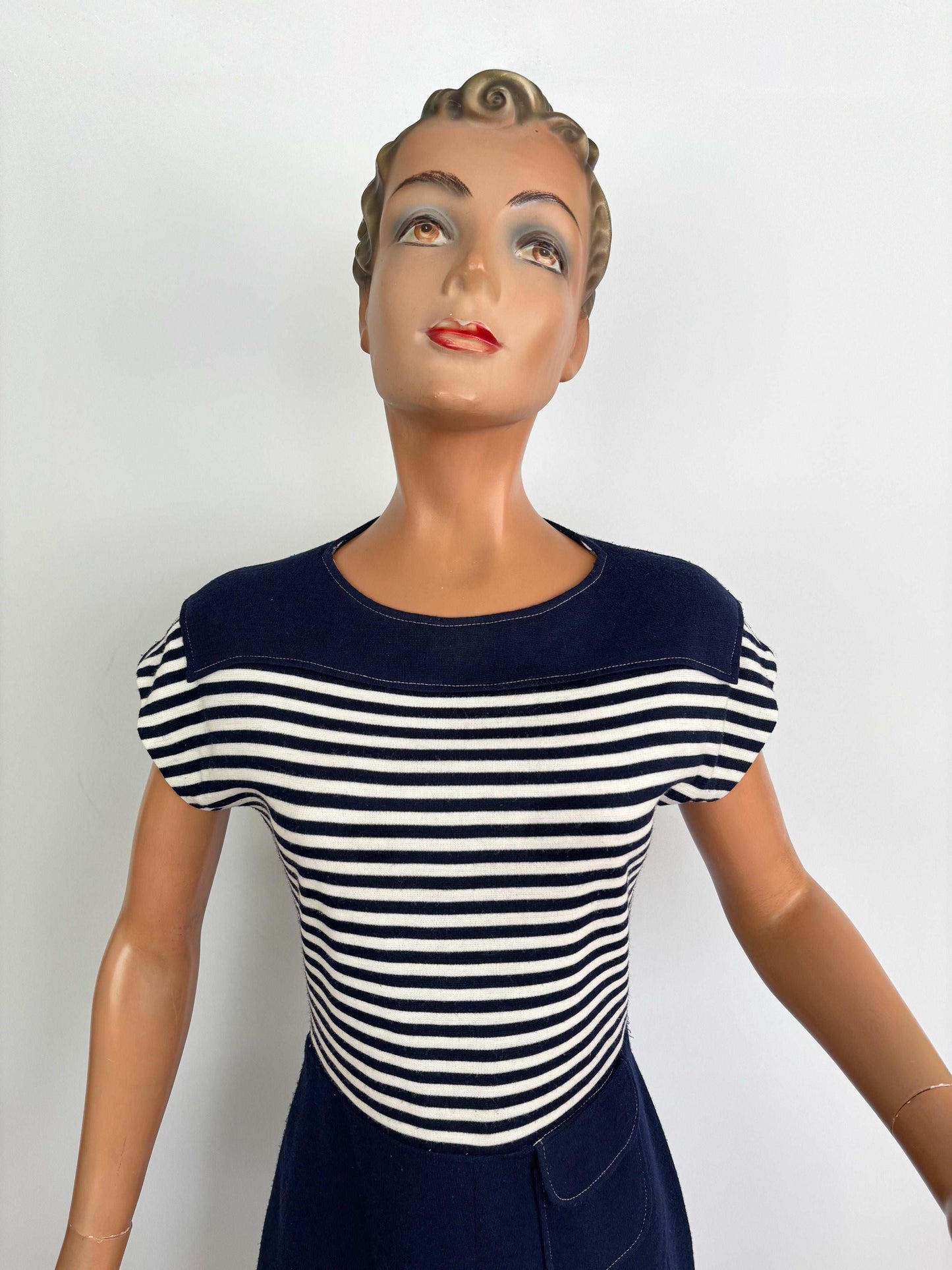 S/M | Early 1960s Courtaulds Courtelle Nautical Knit Dress