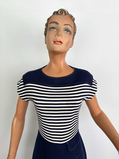 S/M | Early 1960s Courtaulds Courtelle Nautical Knit Dress
