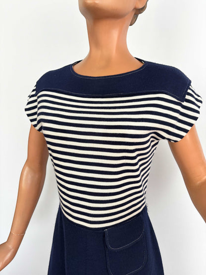 S/M | Early 1960s Courtaulds Courtelle Nautical Knit Dress