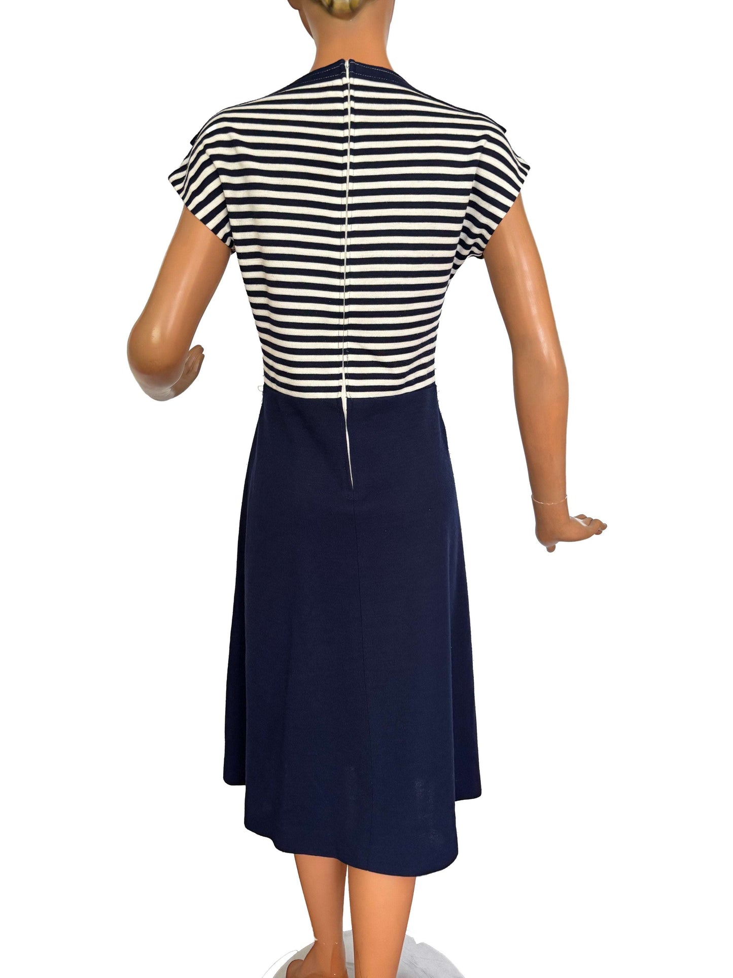 S/M | Early 1960s Courtaulds Courtelle Nautical Knit Dress