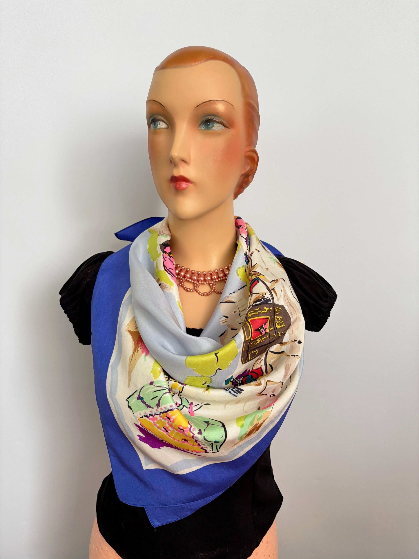 Deadstock French Scarf With Carriage Scene | 80x86 cm
