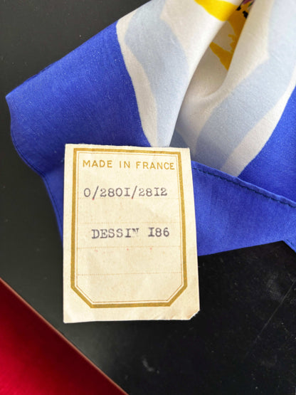 Deadstock French Scarf With Carriage Scene | 80x86 cm