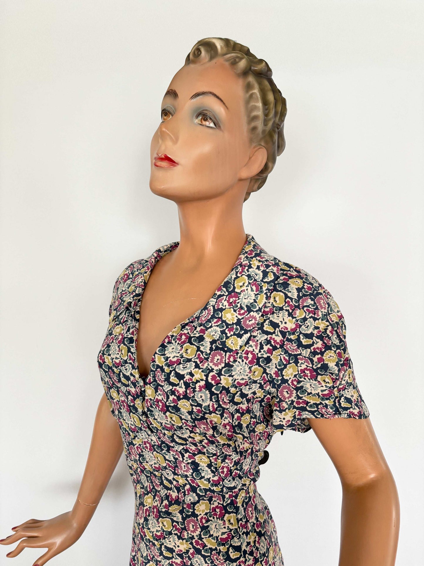 XL | 1940s Crepe Dress With Floral Print