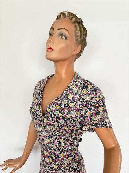 XL | 1940s Crepe Dress With Floral Print