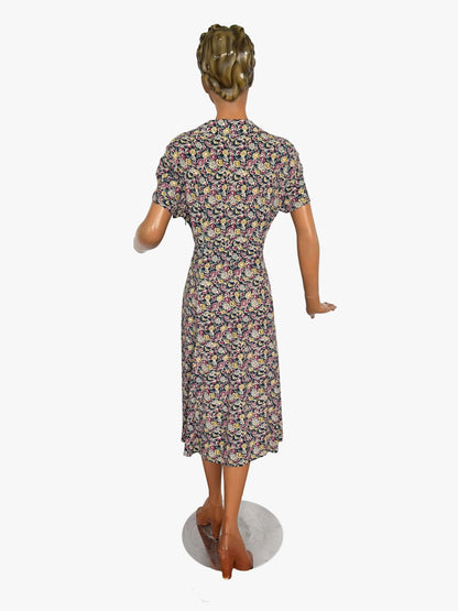 XL | 1940s Crepe Dress With Floral Print