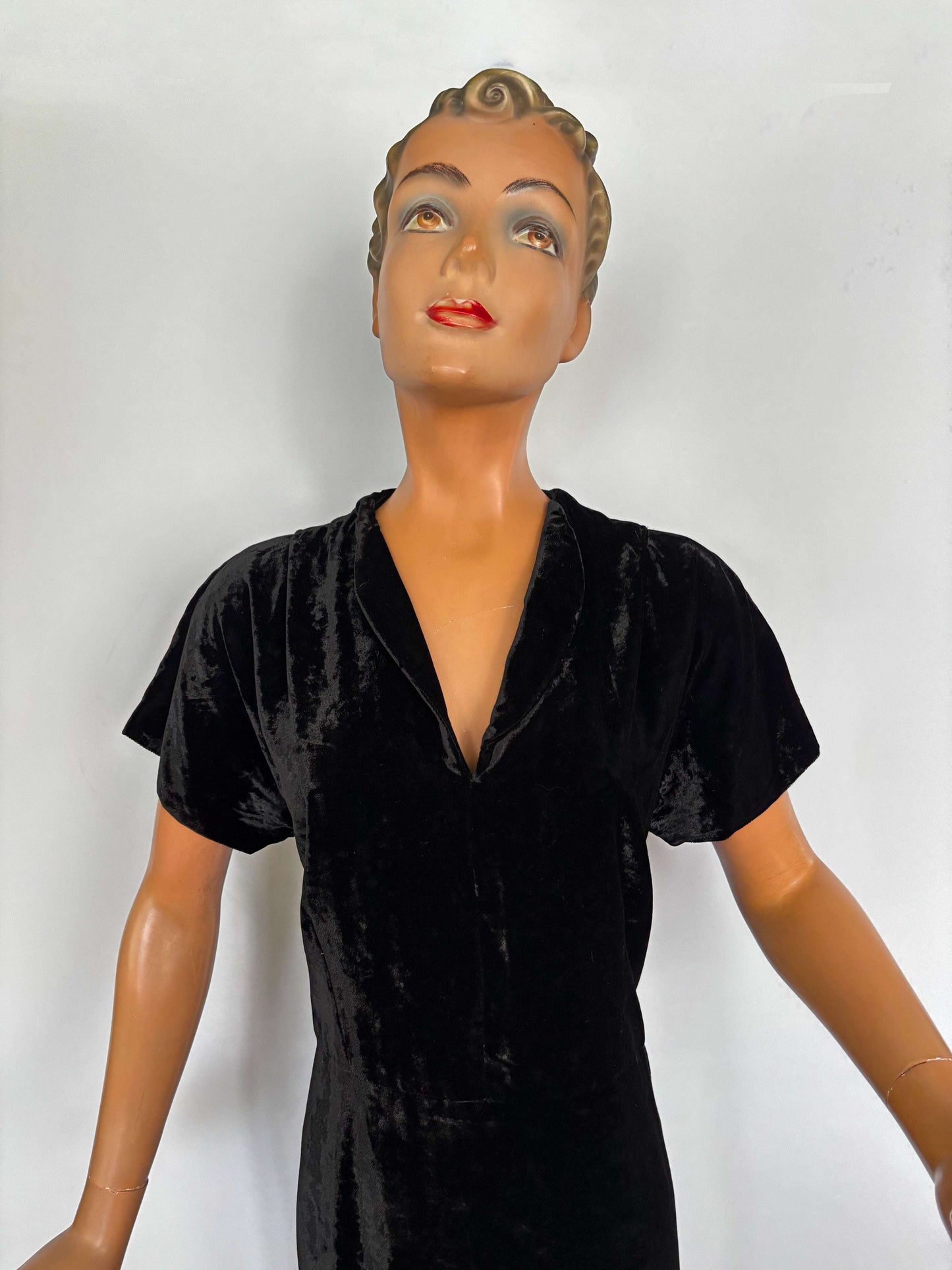 3XL | Black Velvet 1940s Style Dress