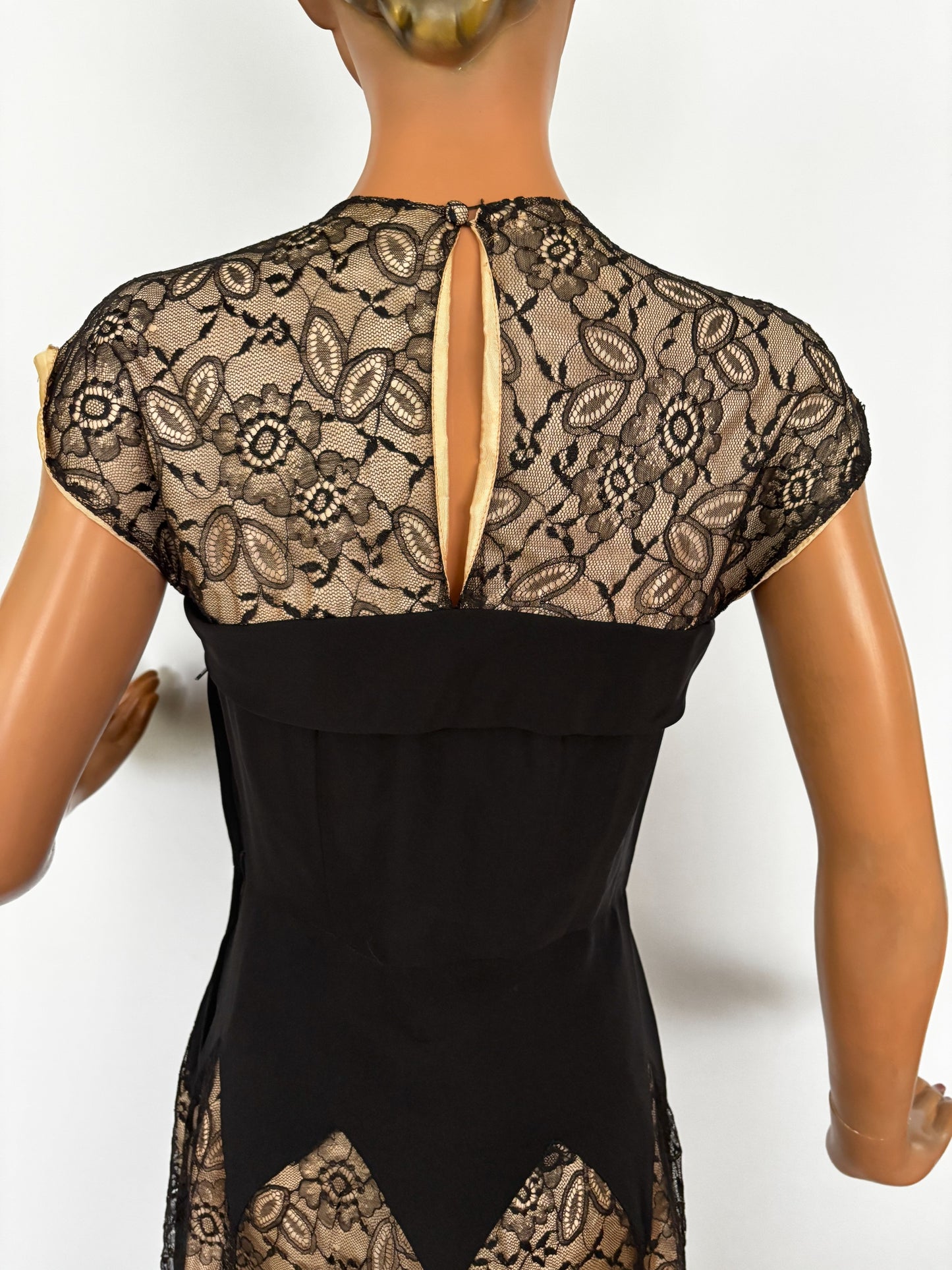 XS | 1940s Black Crepe Dress With Lace Over Nude Lining