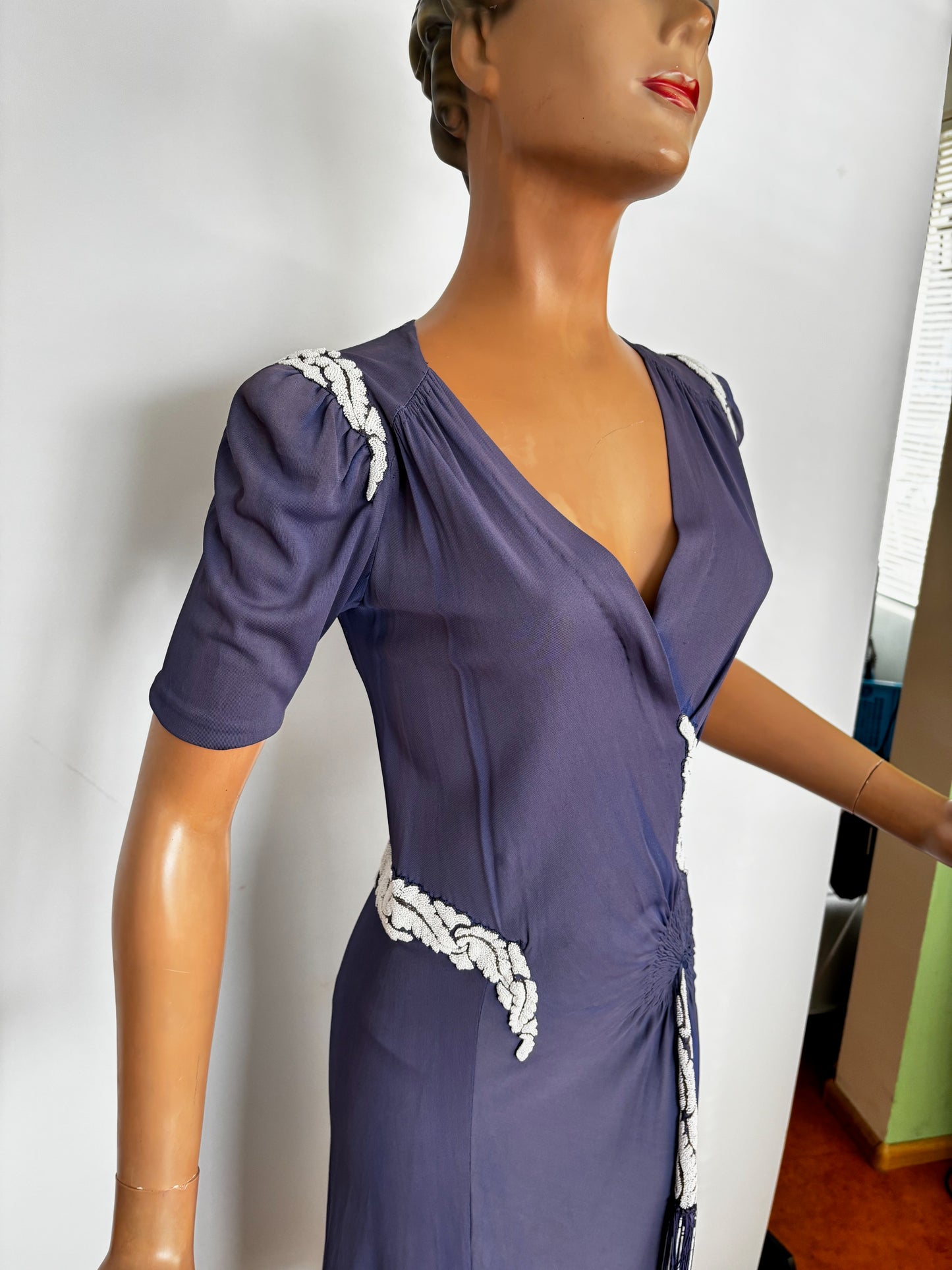 Wounded - 1930s Seed Beads Tassel Dress | S