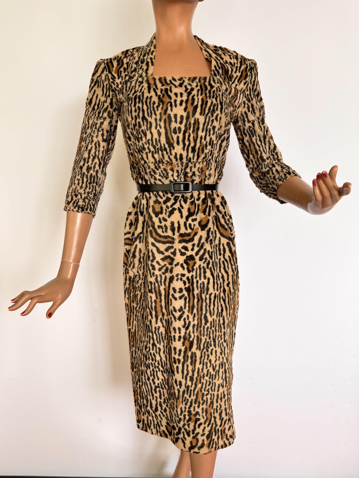 XS | 1950s Leopard Print Bombshell Wiggle Dress