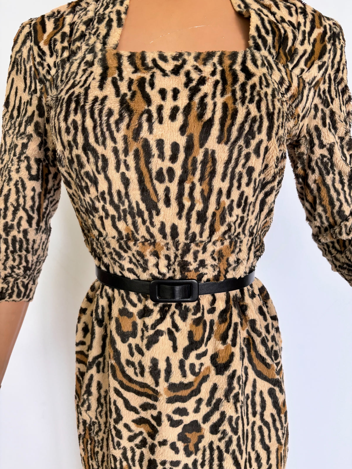 XS | 1950s Leopard Print Bombshell Wiggle Dress
