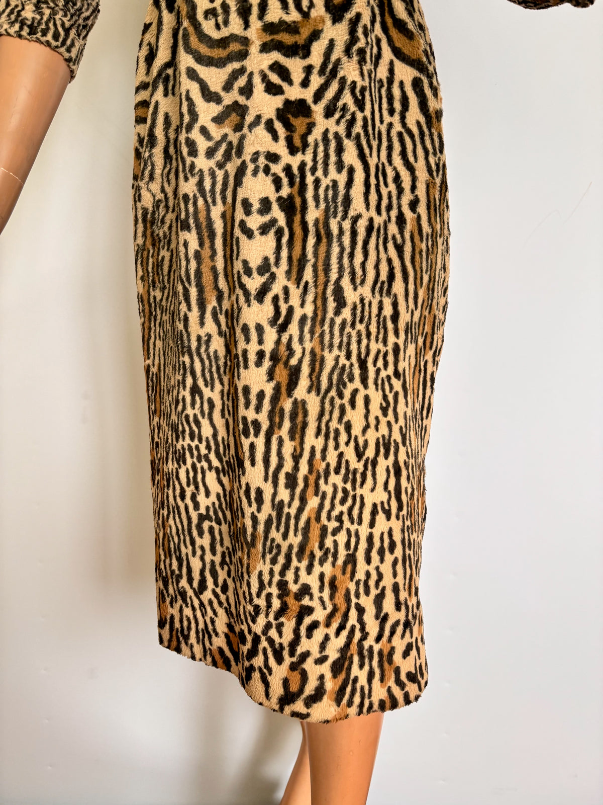 XS | 1950s Leopard Print Bombshell Wiggle Dress