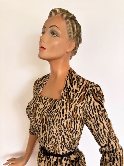 XS | 1950s Leopard Print Bombshell Wiggle Dress