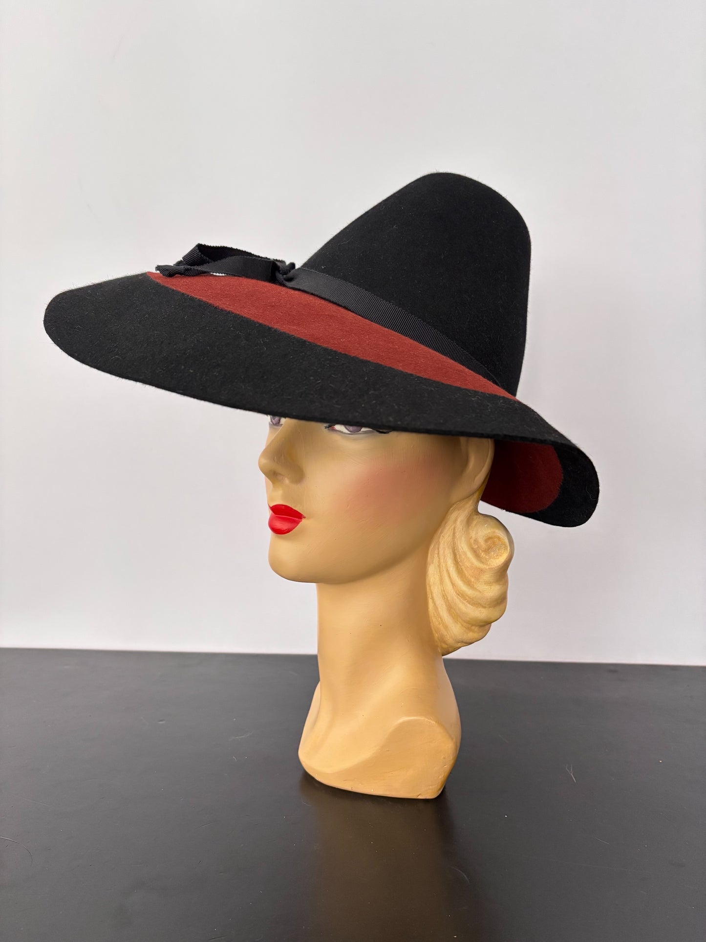 1940s Black and Brown Wide Brim Wool Felt Hat