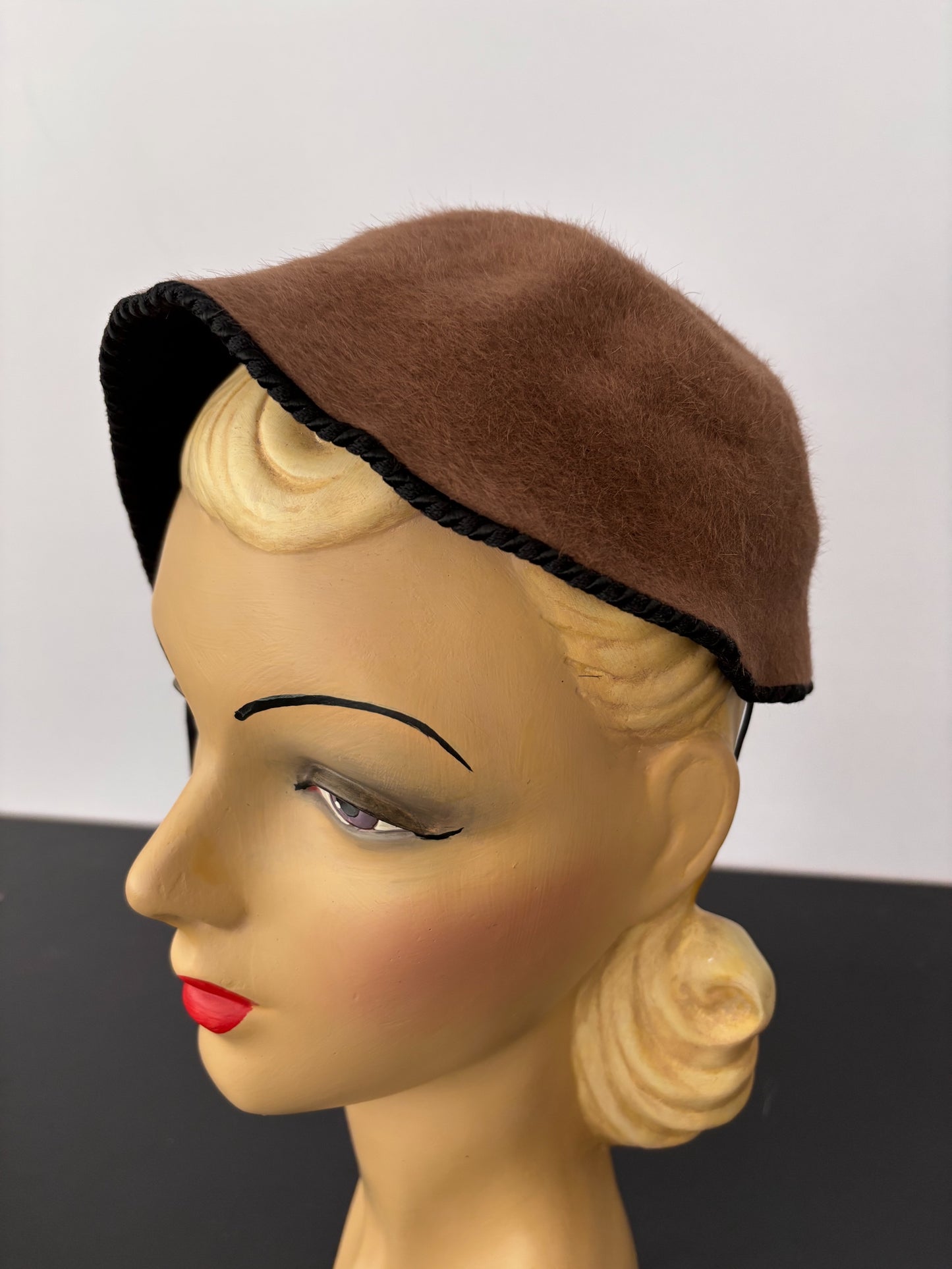 1940s Russ Russel Tilt Hat For Gus Mayer In Brown Fur Felt