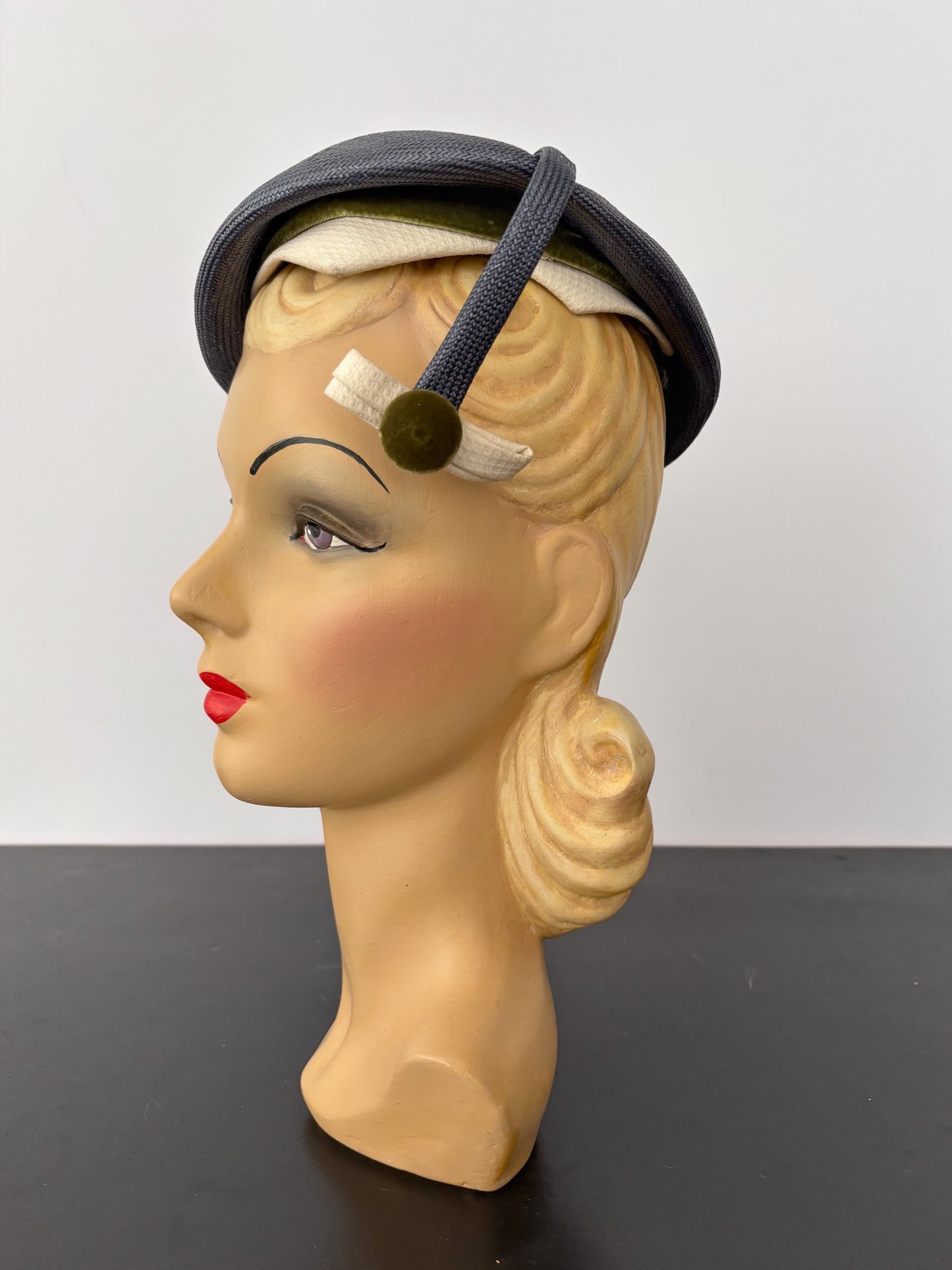 1950s/1960s Voilà Paris Antenna Tilt Hat