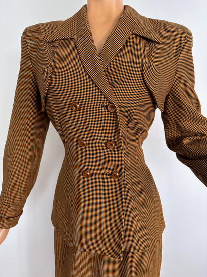 Jacket M, Skirt XS | 1940s Houndstooth Wool Gabardine Suit