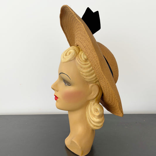 1920s 'De Bijenkorf' Straw Beach Hat