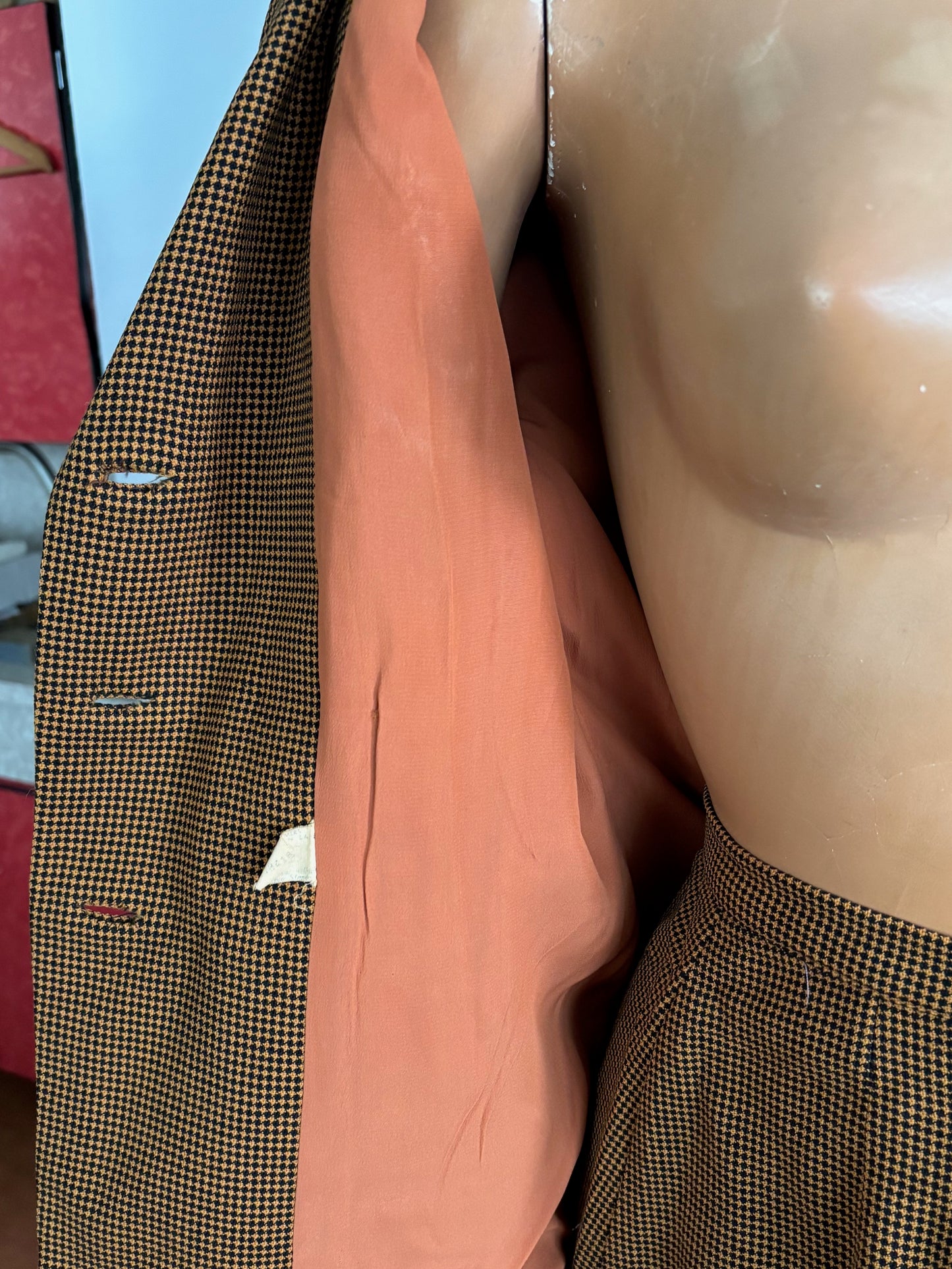 Jacket M, Skirt XS | 1940s Houndstooth Wool Gabardine Suit