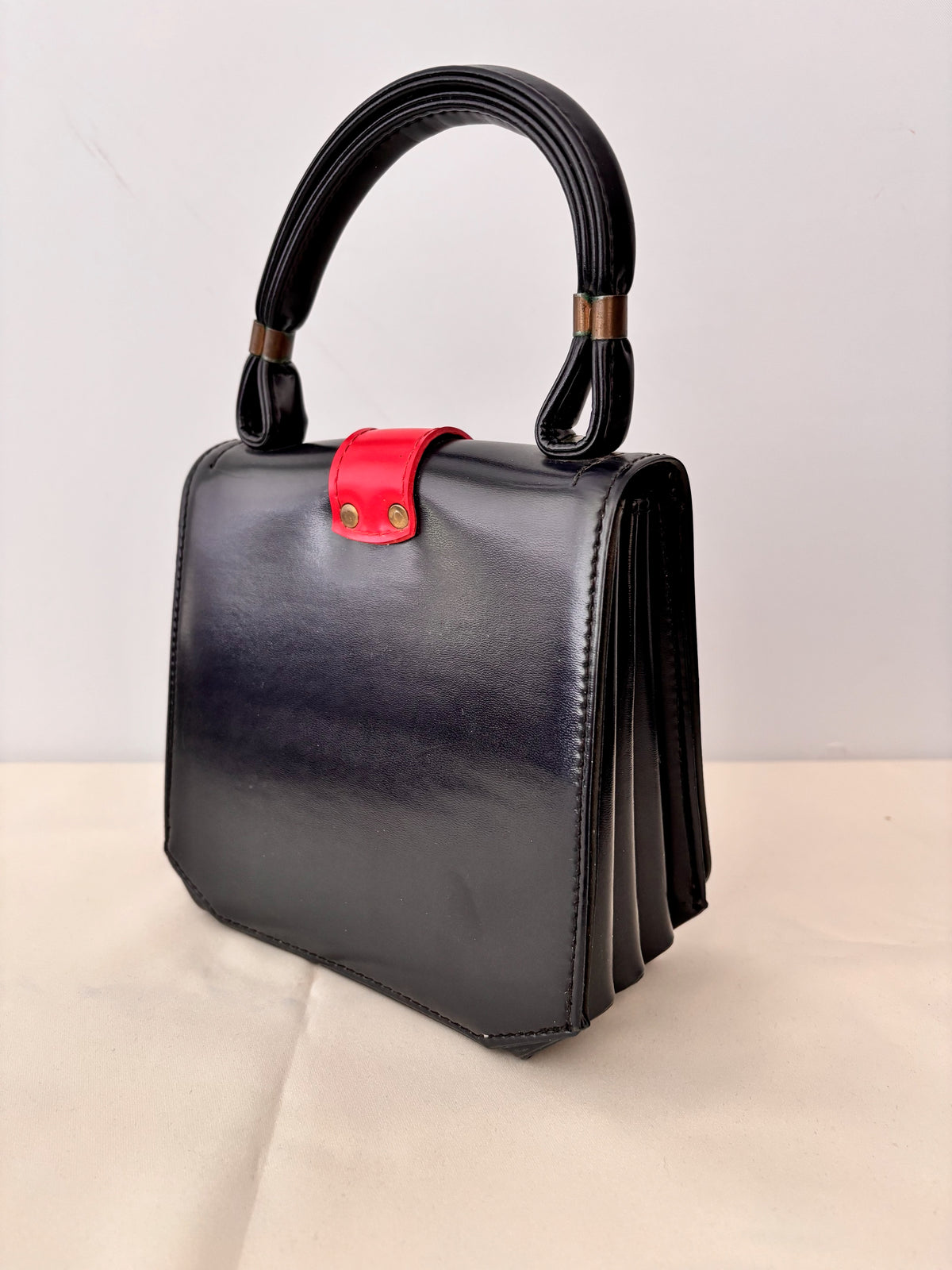 1960s Navy Blue and Red Vinyl Box Handbag