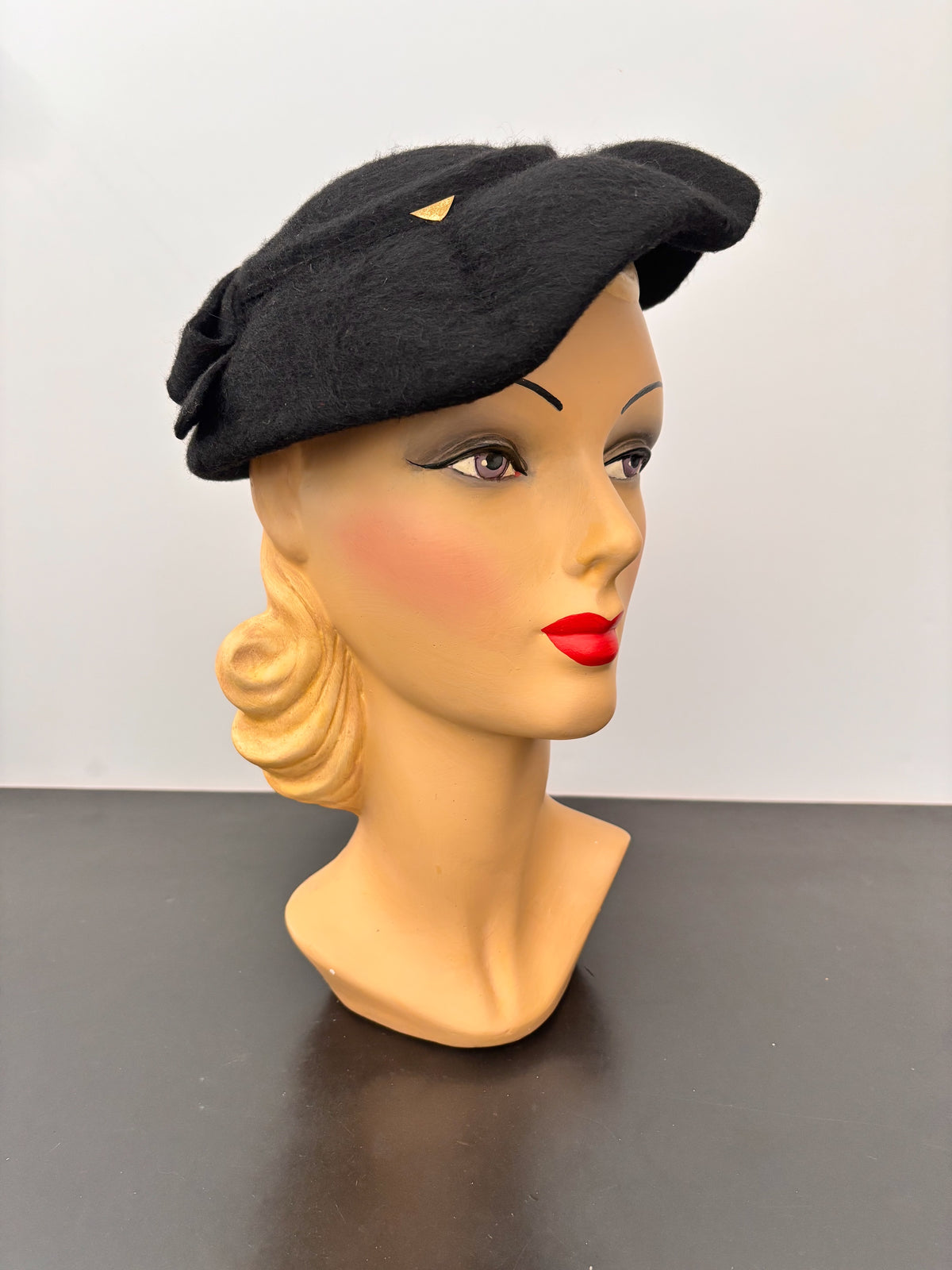 1930s/40s Black Felt Hat Chapeau de K&S Paris