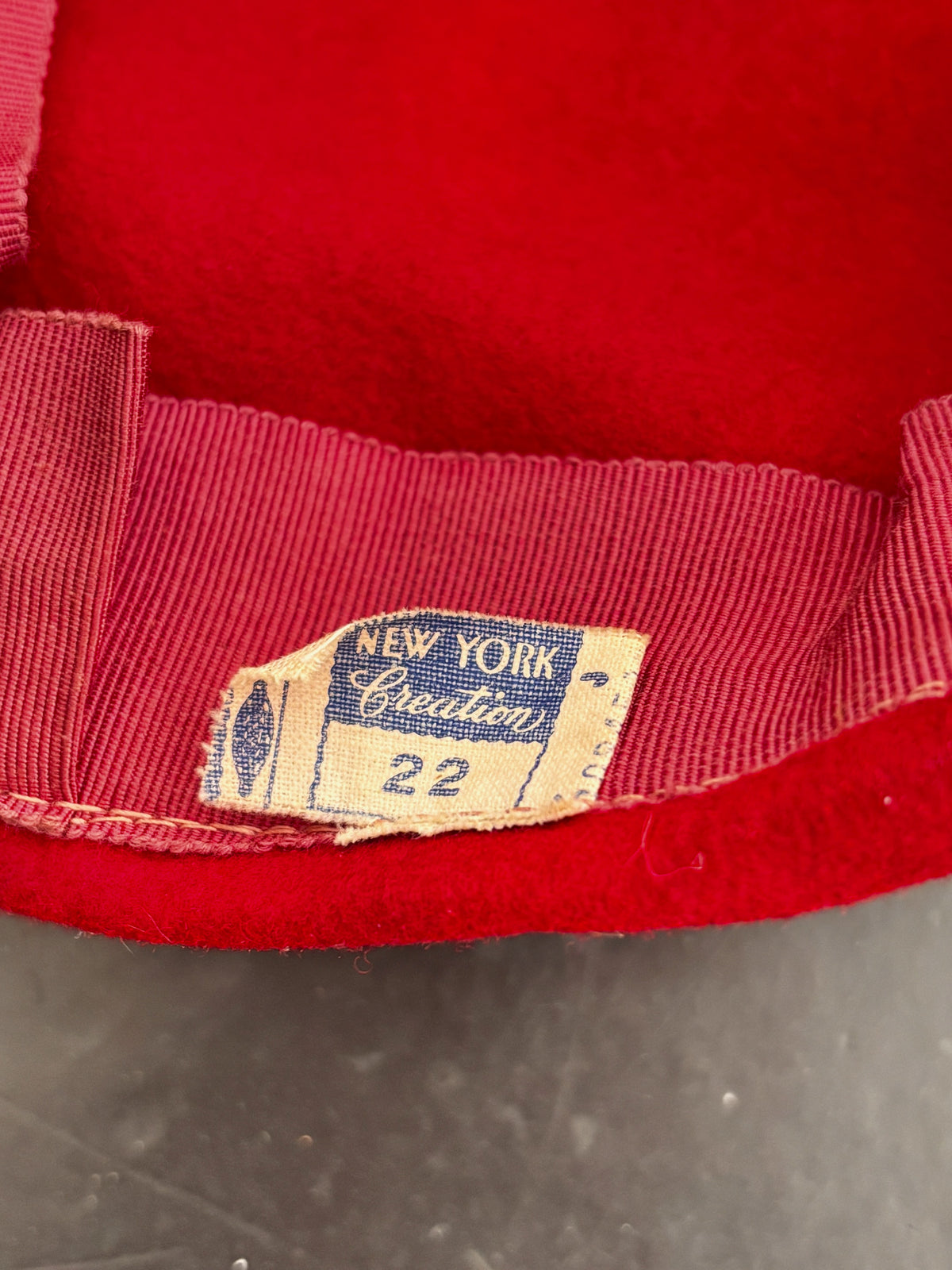 1940s Red Felt Tilt Beret with Bows