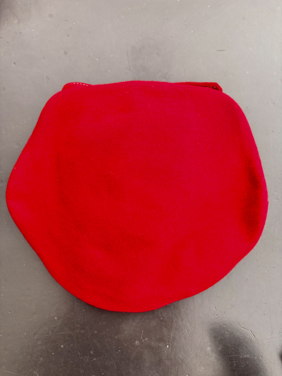 1940s Red Felt Tilt Beret with Bows