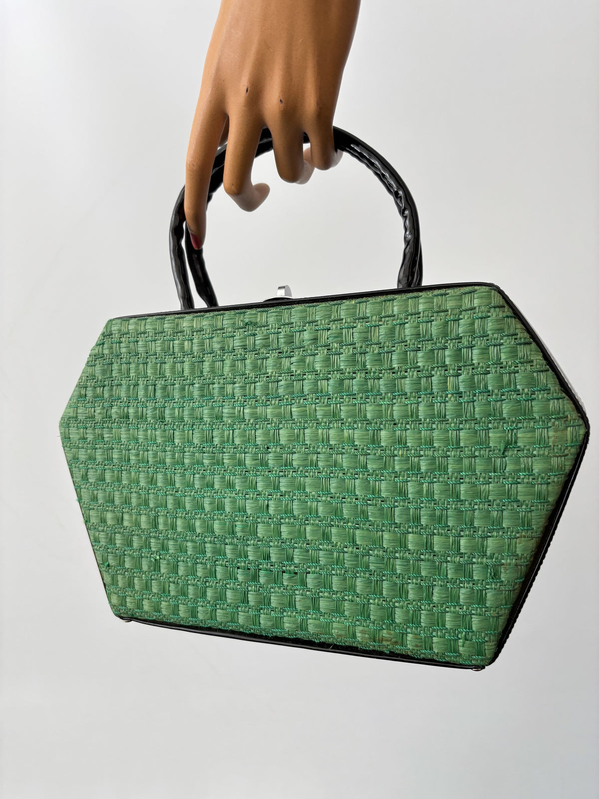 1950s Green Straw & Black Patent Leather Box Handbag