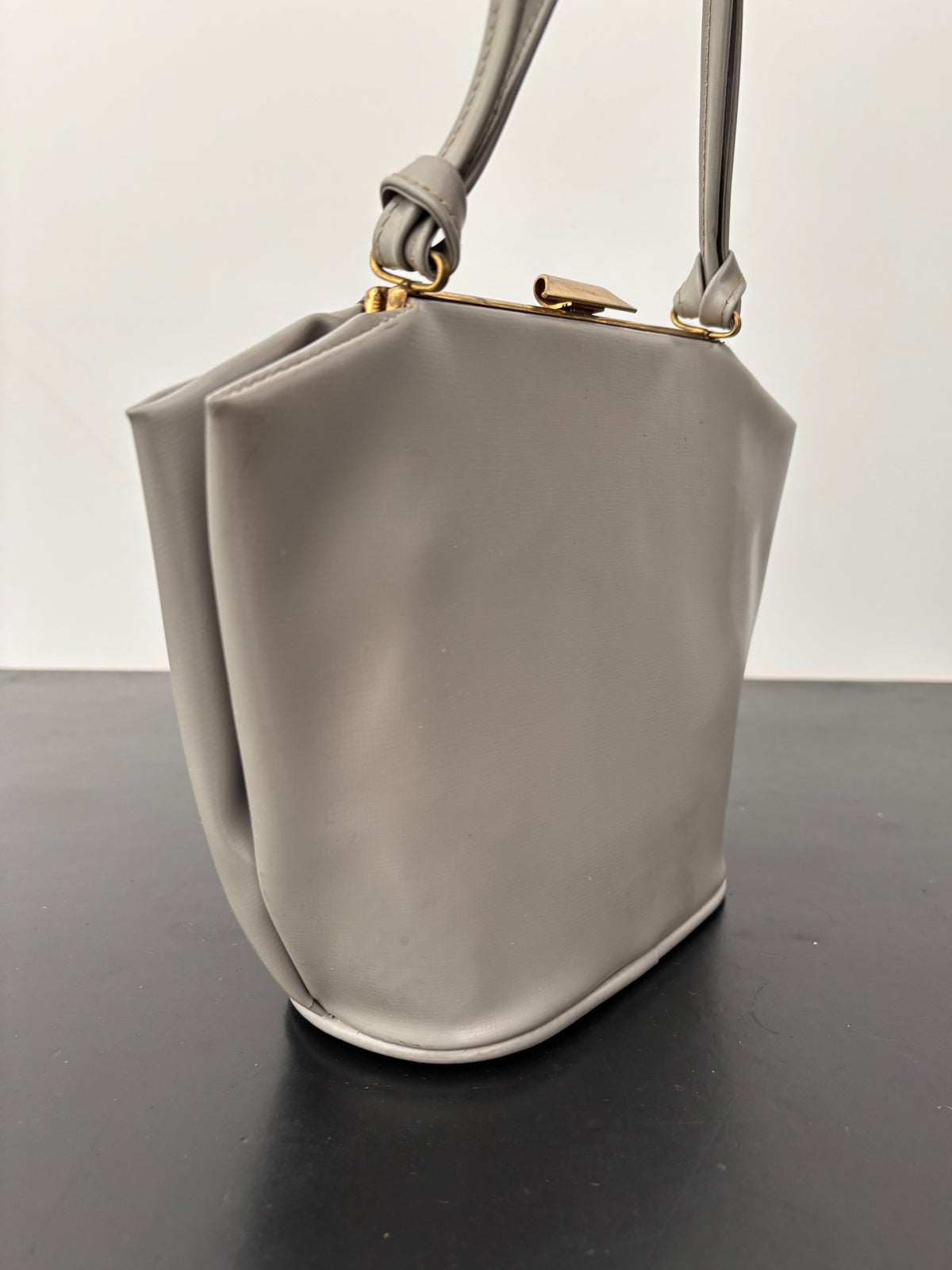 1950s Grey Vinyl Pleated Handbag with Gold Tone Frame
