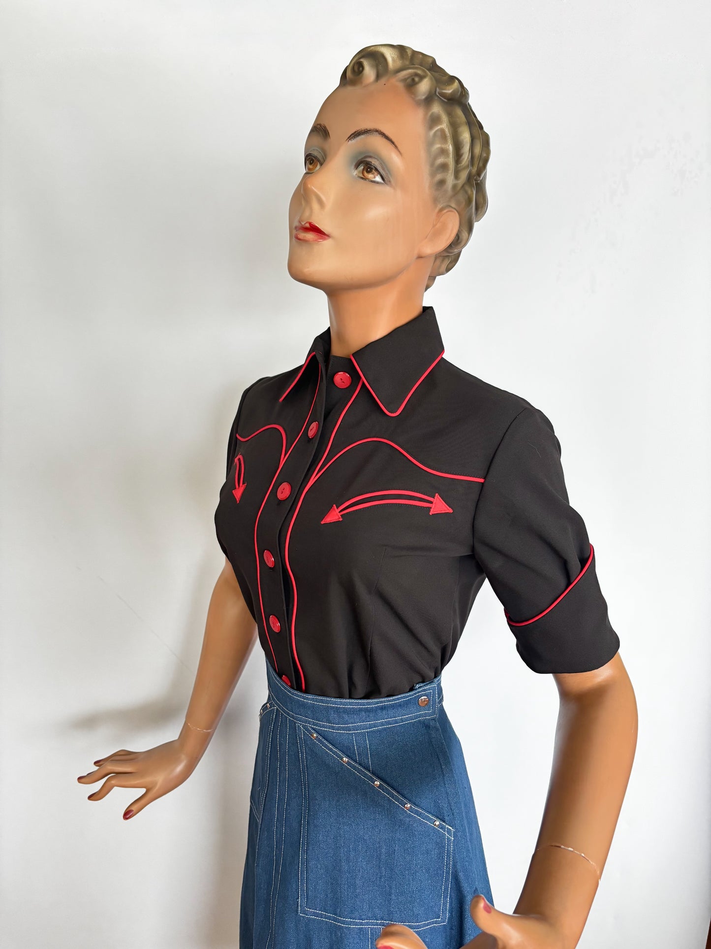 Lorraine 1940s Western Blouse Black Red