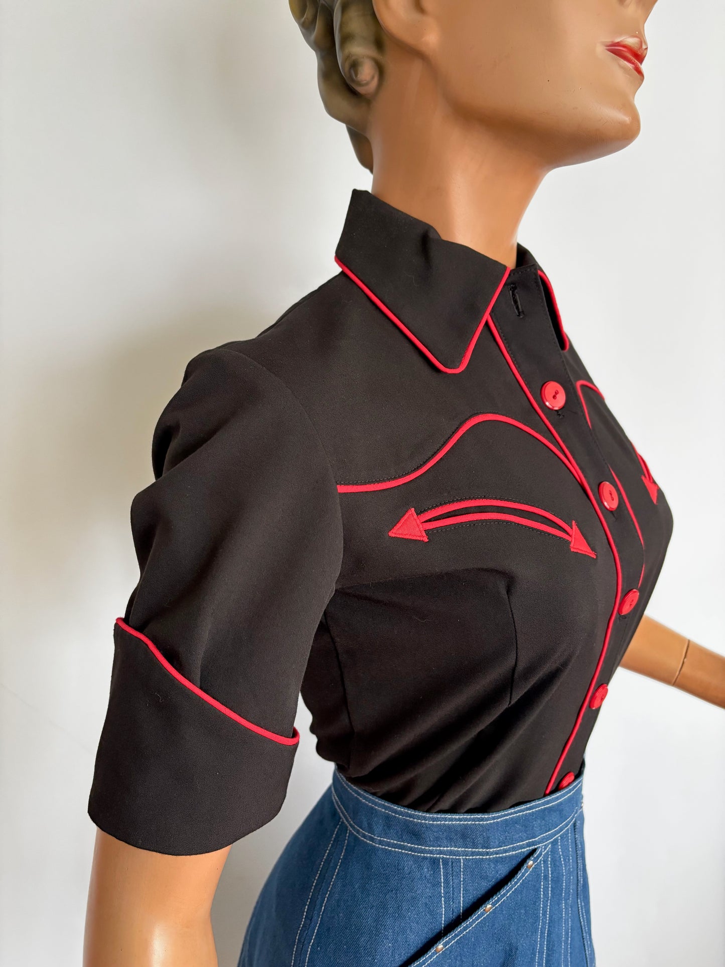 Lorraine 1940s Western Blouse Black Red