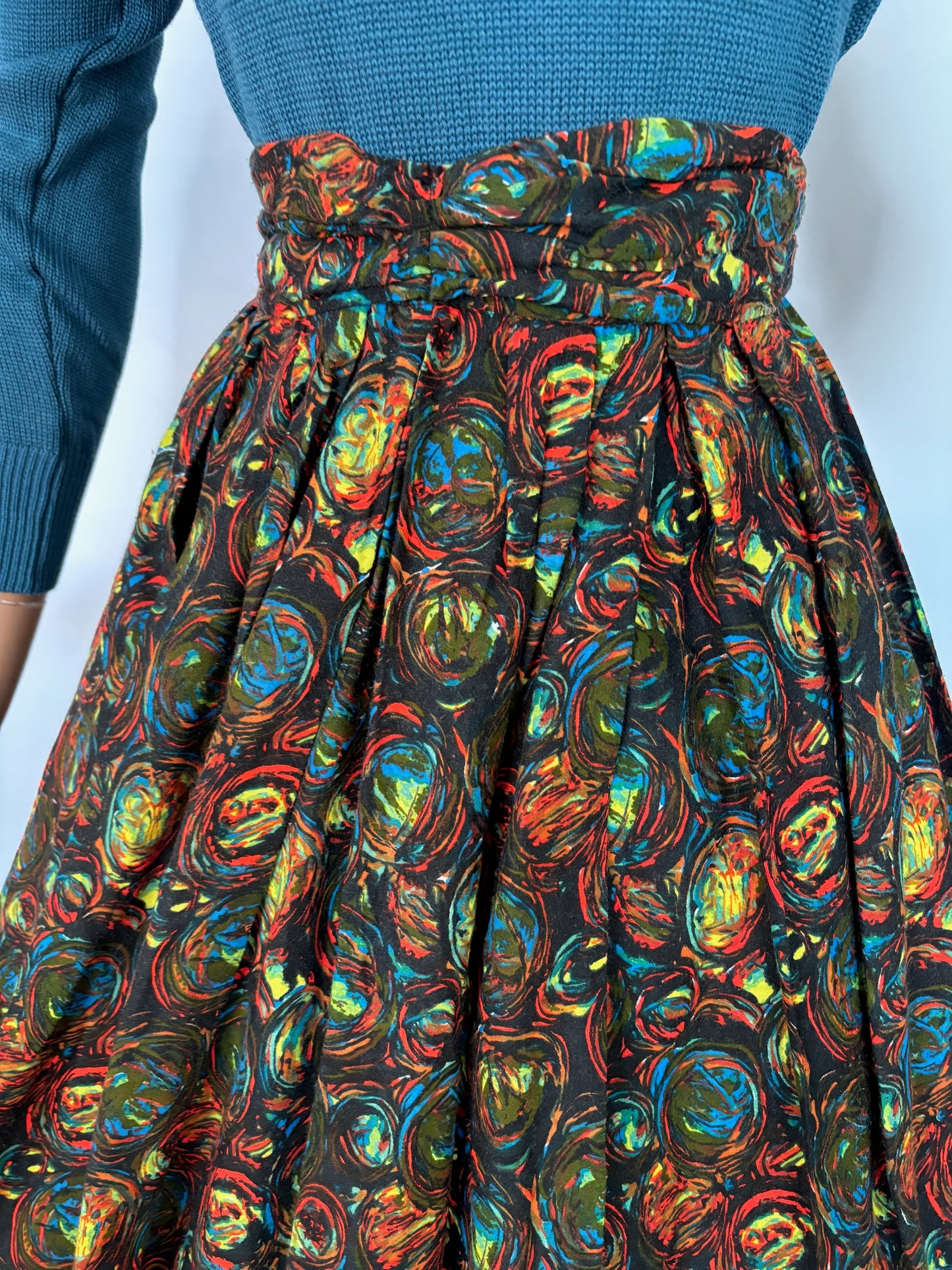 XS | 1950s/1960s Multicolor Dralon Circle Skirt