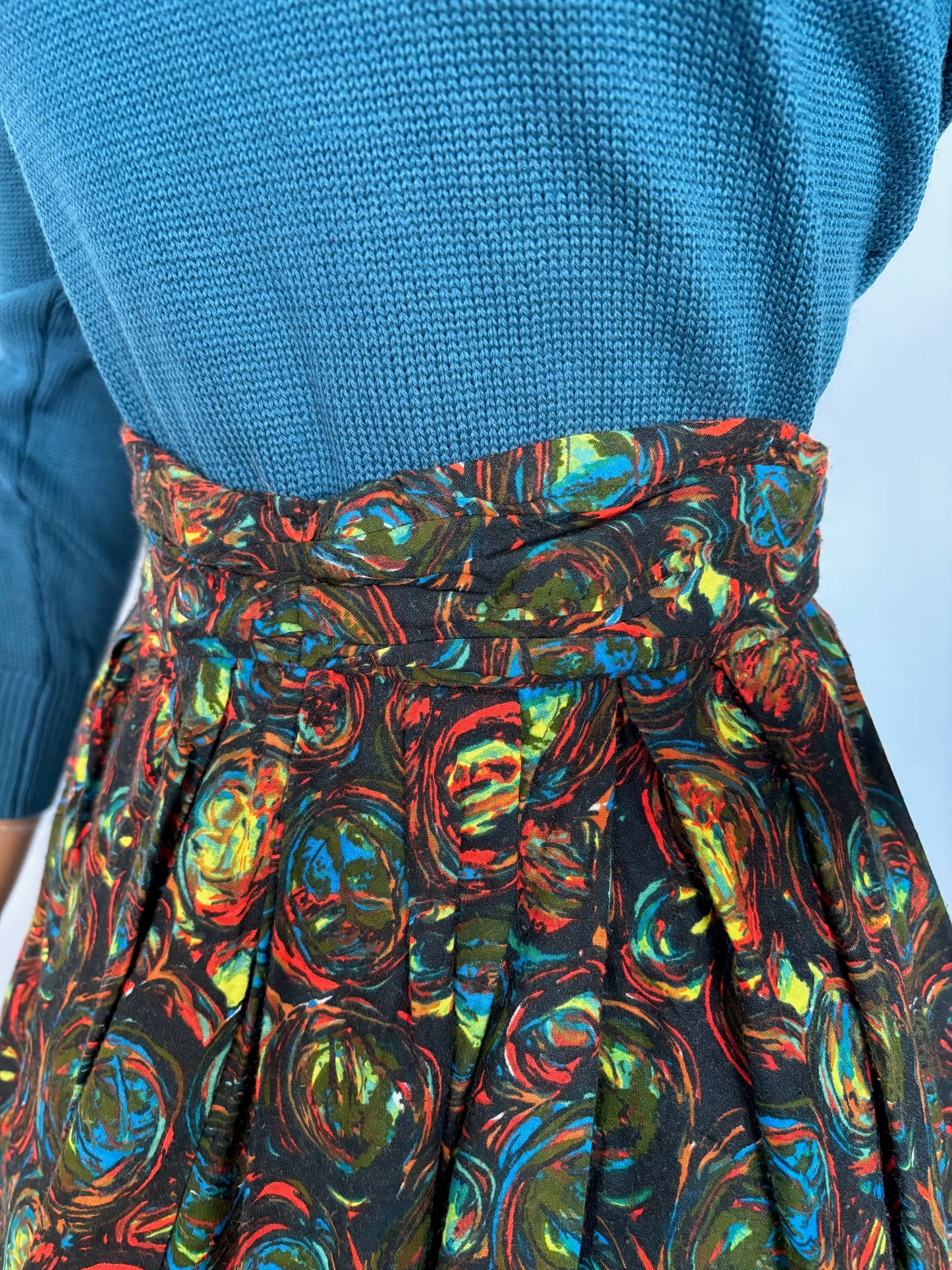 XS | 1950s/1960s Multicolor Dralon Circle Skirt
