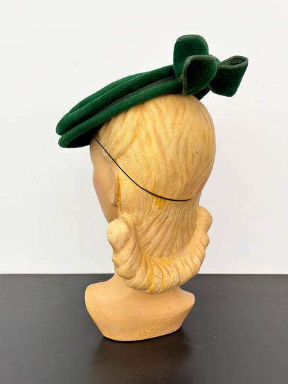 1940s Green Velour Felt Pancake Hat | Néodaim Paris
