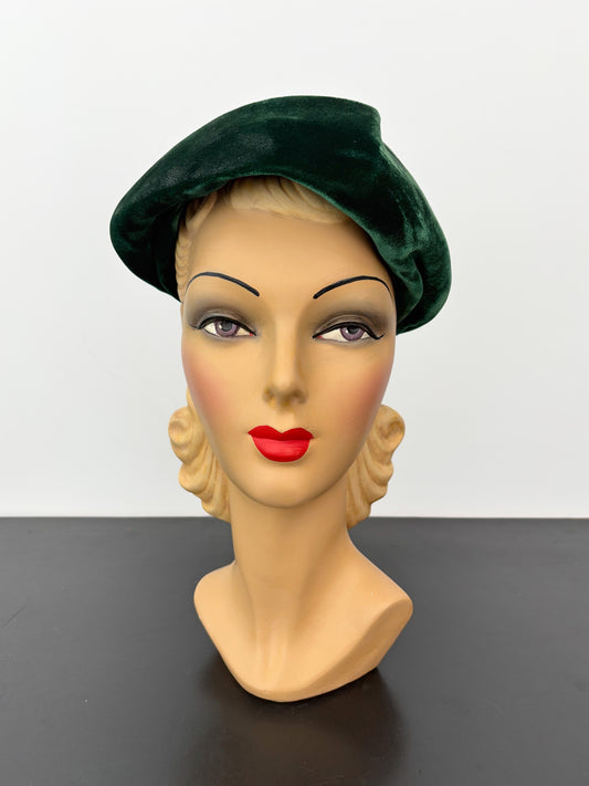 1930s/40s Emerald Green Velvet Tilt Hat with Bow