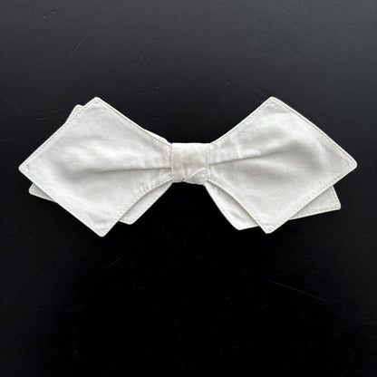 1930s Button-On Bow