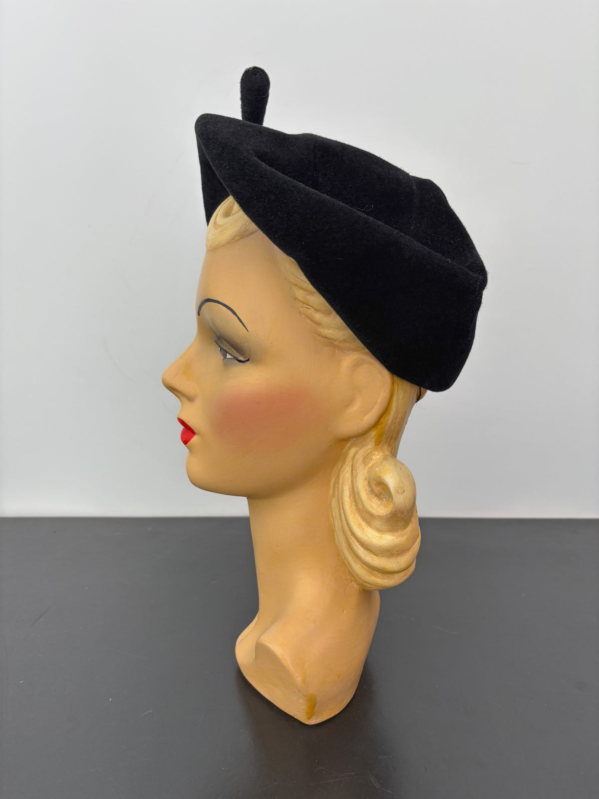 1930s/40s Black Velour Felt Tilt Hat With Hat Pin
