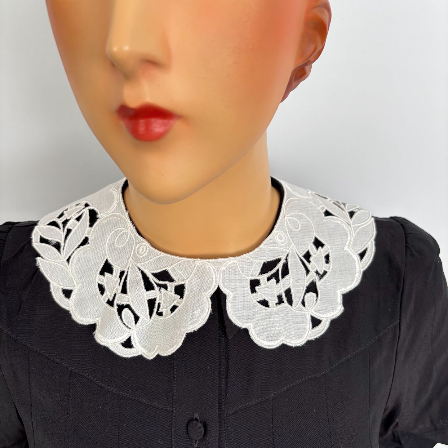 Antique 1920s Art Nouveau Detachable Openwork Collar
