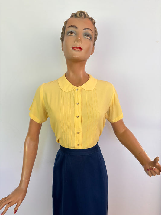 S/M | 1940s/50s Yellow Rayon Crepe Blouse With Peter Pan Collar