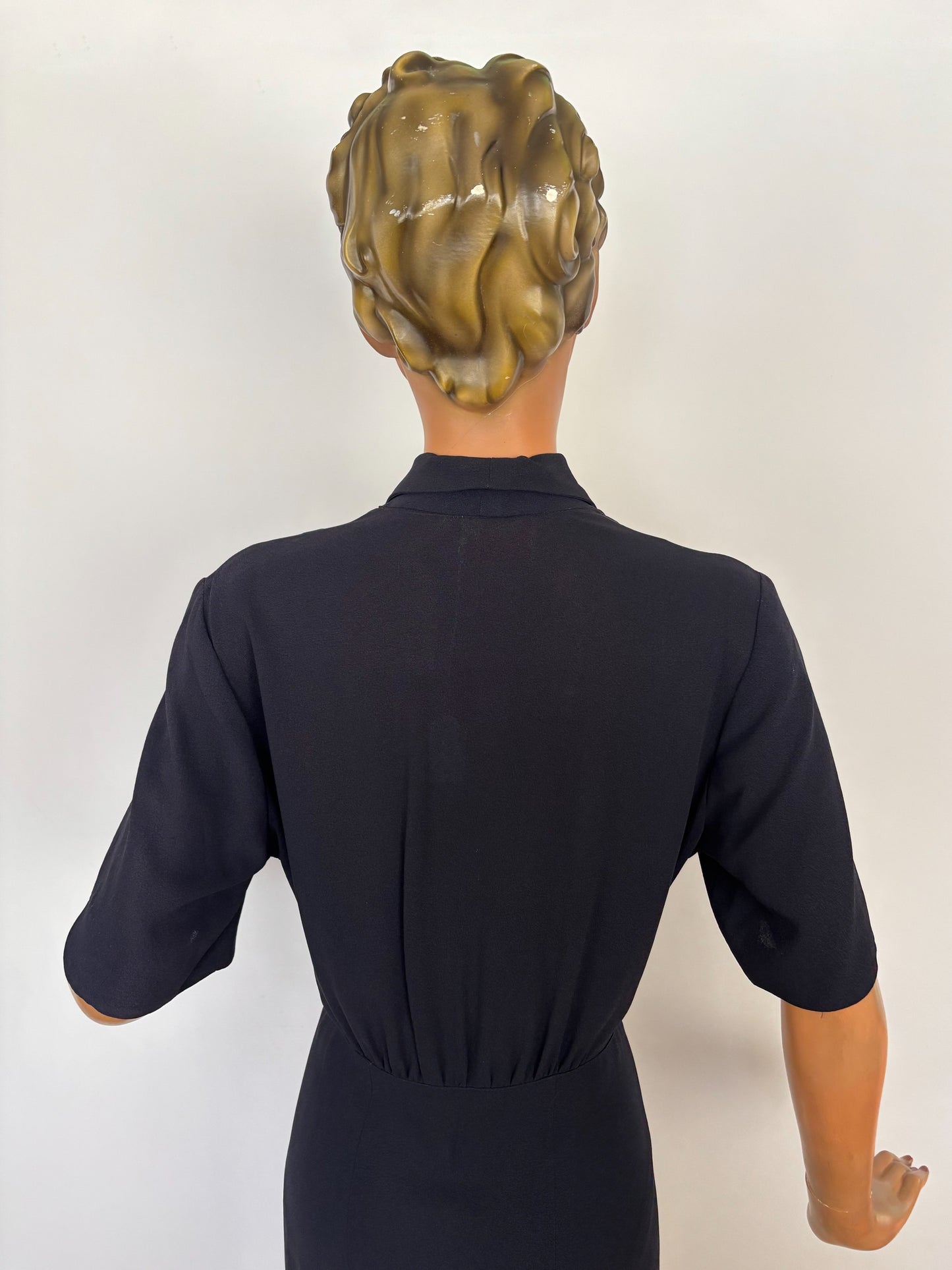 L | 1940s Carmen Classic Crepe Button Down Dress