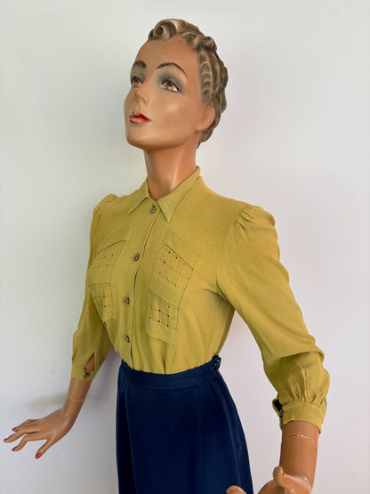 XS/S | 1930s/40s Chartreuse Rayon Crepe Blouse With Openwork Panels