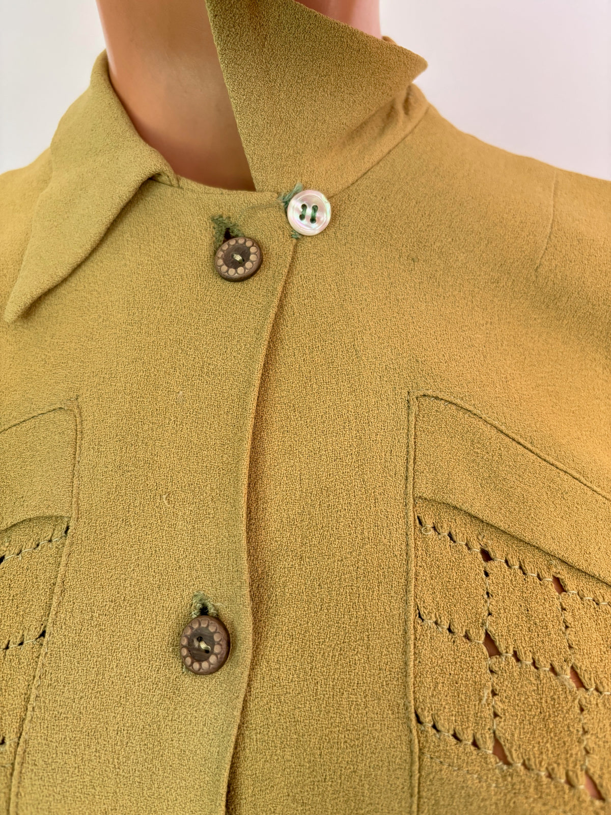 XS/S | 1930s/40s Chartreuse Rayon Crepe Blouse With Openwork Panels