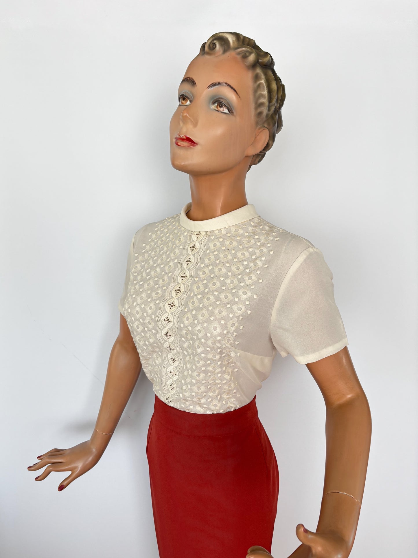1960s Swiss Embroidered Blouse | Large